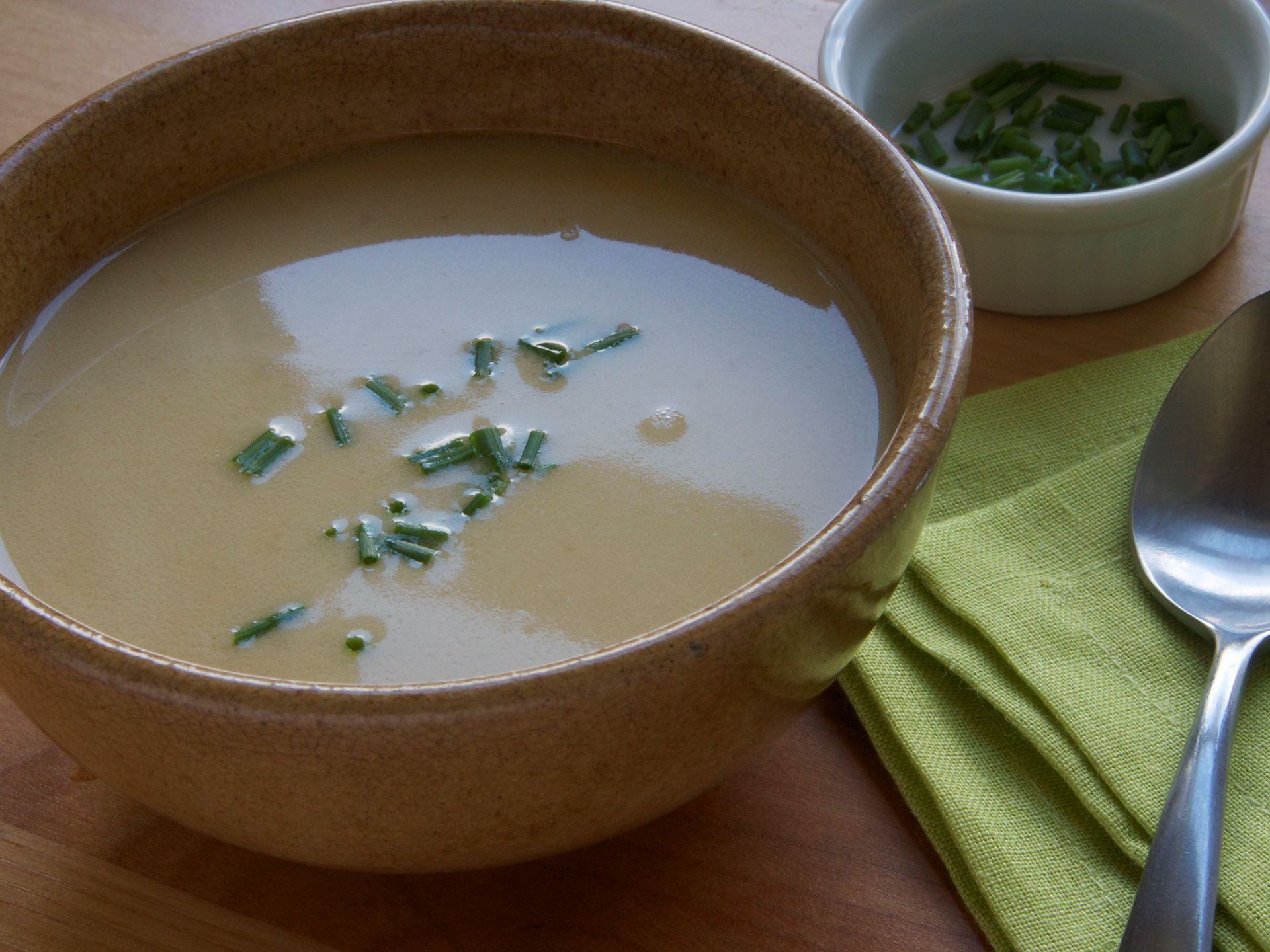 Picture of Thai Infused Chicken Broth with Coconut Milk (Tom Kha) -- 22 oz