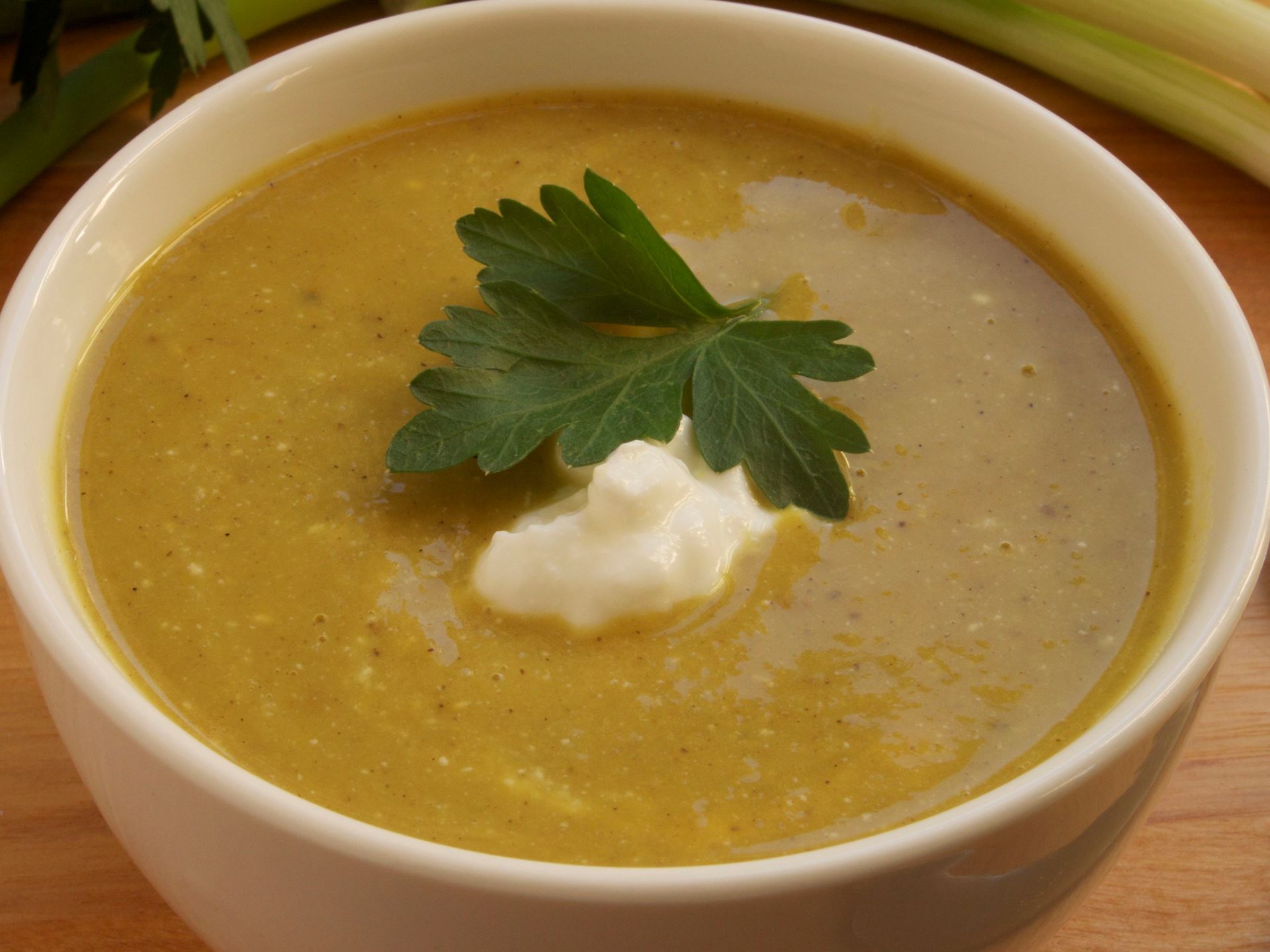 Picture of Curried Red Lentil Puree with Coconut Milk (Vegan) -- 22oz