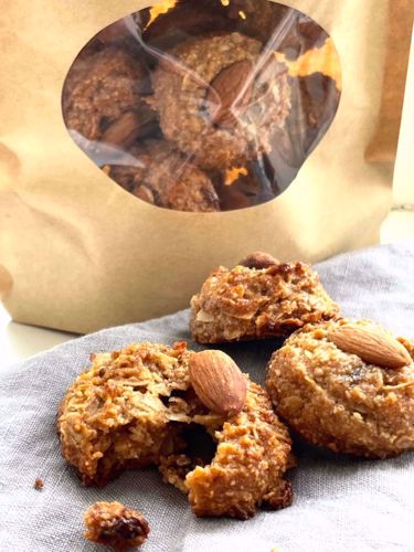 Picture of Oh Naturel Almond Date Butter Cookies