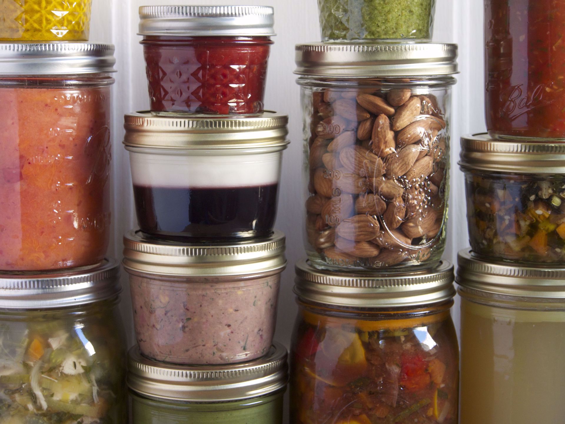 Picture of Frozen -- Country Vegetable Soup with Lentils and Beef Broth - 22 oz